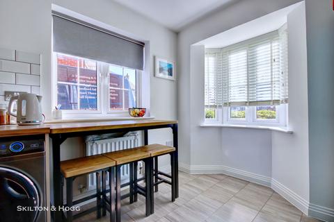 32 Cartmel Road, Daventry, NN11 2PP