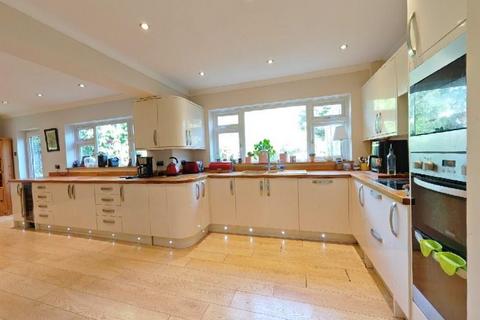 6 bedroom house for sale, Windmill Close, Wokingham