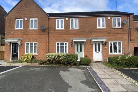 2 bedroom townhouse for sale, Clubhouse Close, Shaw