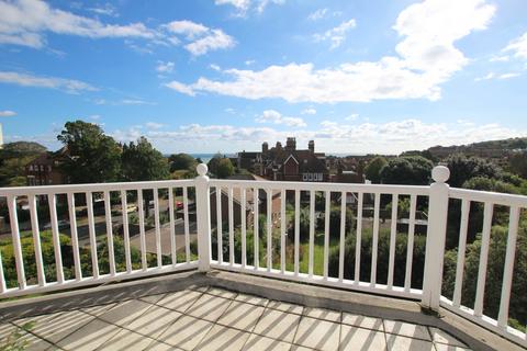 4 bedroom flat for sale, St Johns Road, Eastbourne, BN20 7NQ