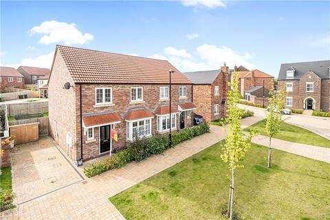 4 bedroom semi-detached house for sale, Ezart Avenue, Wetherby, West Yorkshire