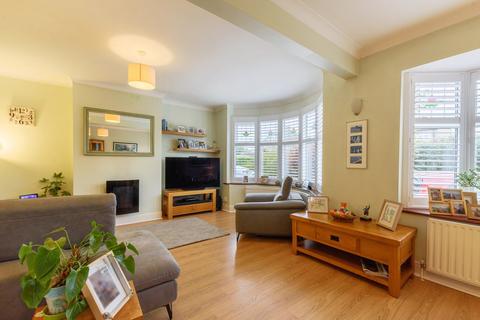 213 Burnt Oak Lane, Sidcup, DA15 9DQ