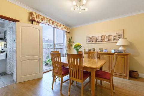 213 Burnt Oak Lane, Sidcup, DA15 9DQ