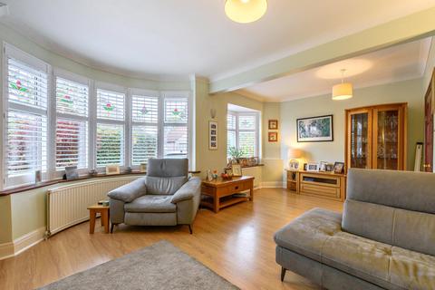 213 Burnt Oak Lane, Sidcup, DA15 9DQ
