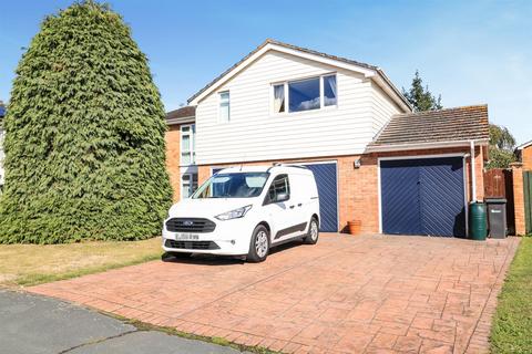 4 bedroom detached house for sale, Laburnum Way, Hatfield Peverel