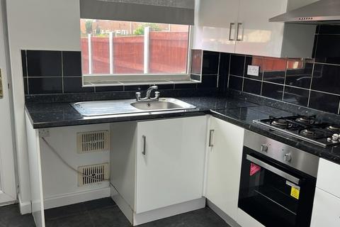 2 bedroom terraced house to rent, Lonsdale Walk, Orrell, Wigan, WN5 0DZ