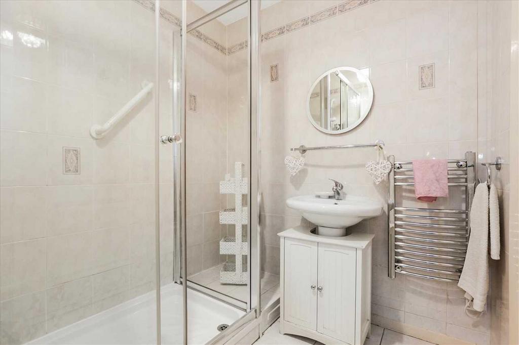 Shower Room (2)