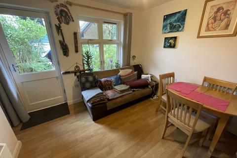 4 Carnot Close, Shenley Lodge, Milton Keynes, MK5 7BX