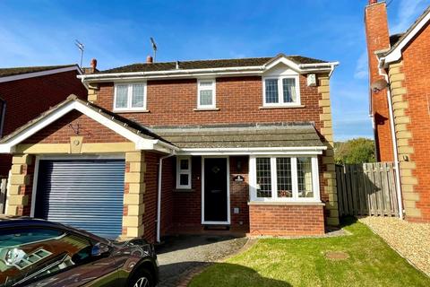 4 bedroom detached house for sale, Charleston Road, Penrhyn Bay, Llandudno