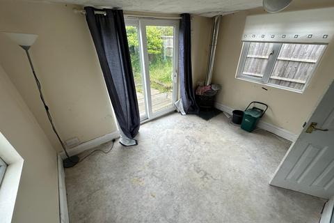 10 Barton Avenue, Braunton, EX33 2BA