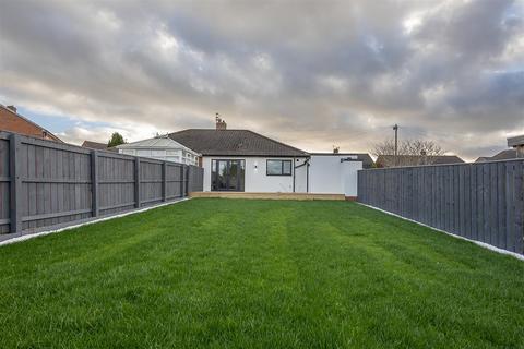 2 bedroom semi-detached bungalow for sale, Woodhorn Gardens, Wideopen, Newcastle upon Tyne