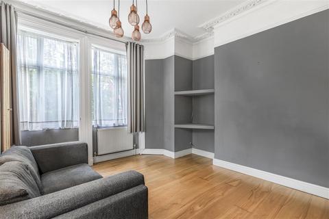 1 bedroom flat for sale, Farnan Road, SW16