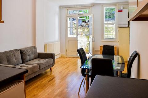 1 bedroom apartment to rent, 93 Warwick Road, LONDON SW5