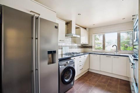 17 Upper Tail, Watford, WD19 5DF