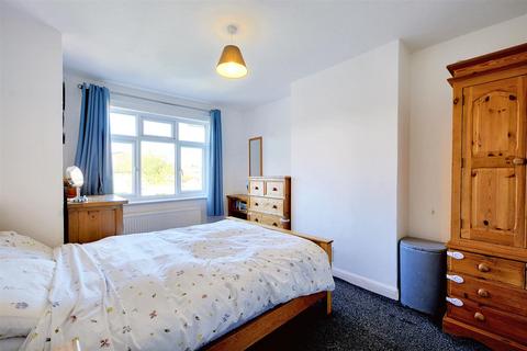 16 Beech Avenue, Beeston, Nottingham, NG9 1QH