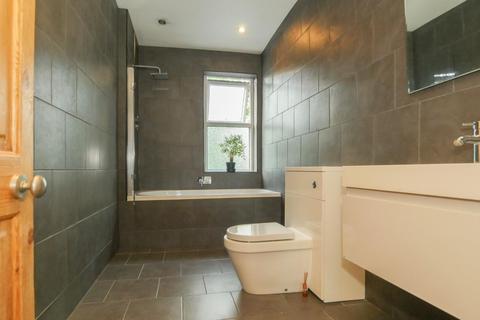 4 bedroom semi-detached house for sale, Whingate Grove, Leeds