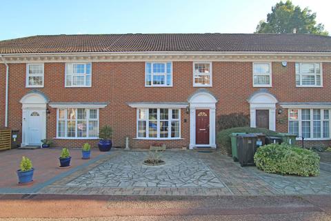 3 bedroom terraced house for sale, Sheraton Close, Eastbourne, BN21 4HQ