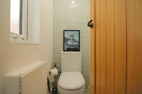 19 Howarth Avenue, Bradford, BD2 1HY