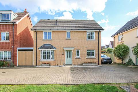 4 bedroom detached house for sale, Buddleia Way, Bury St. Edmunds IP28