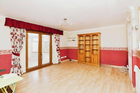 4 Brindley Close, Sheffield, S8 8PX