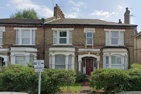 3 bedroom maisonette to rent, Sunningfields Road, Hendon, London