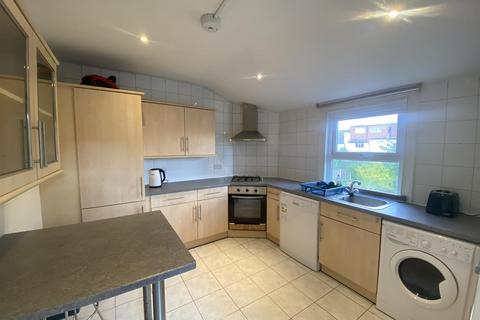 3 bedroom maisonette to rent, Sunningfields Road, Hendon, London