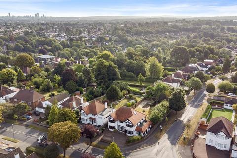 6 bedroom detached house for sale, Banstead Road South, Sutton