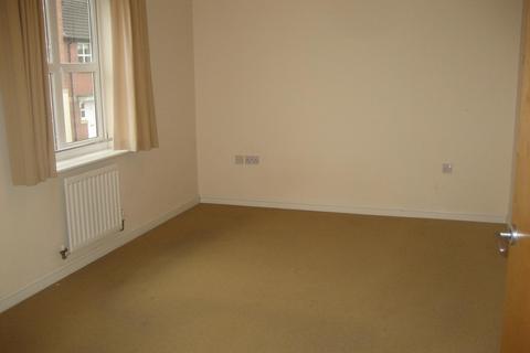 2 bedroom flat to rent, Kepwick Road, Hamilton, Leicester, LE5