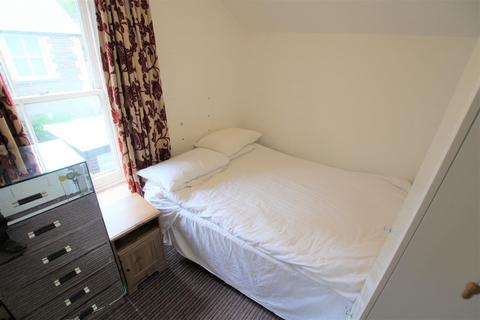 2 bedroom flat to rent, North Road, Aberystwyth