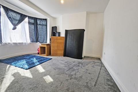 3 bedroom terraced house to rent, Eton Road, Ilford, Essex, IG1