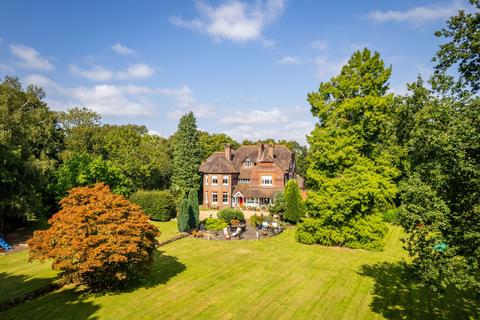 8 bedroom detached house for sale, Honeypot Lane, Limpsfield, TN8