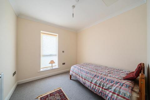 2 bedroom retirement property for sale, Banbury,  Oxfordshire,  OX16