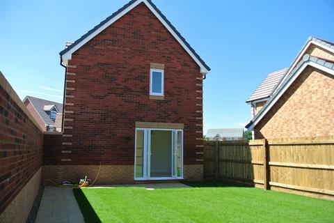 3 bedroom detached house to rent, Yew Tree Way, Barford, Warwick