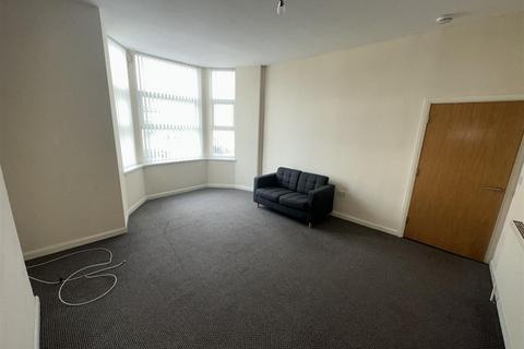 1 bedroom apartment to rent, South Road, Waterloo, Merseyside