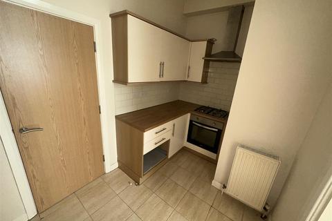 1 bedroom apartment to rent, South Road, Waterloo, Merseyside