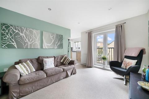 2 bedroom flat for sale, Bellmaker Court, St. Pauls Way, London