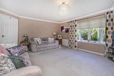 8 Beauly Crescent, Dunfermline, KY11 8GW