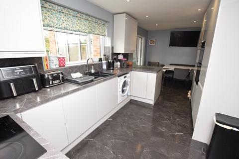 3 bedroom semi-detached house for sale, Prospect Road, Market Drayton, Shropshire