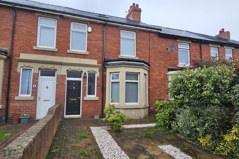 3 bedroom terraced house to rent, Whickham Avenue, Gateshead NE11