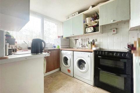 42 Eskin Close, Tilehurst, Reading, RG30 4DU