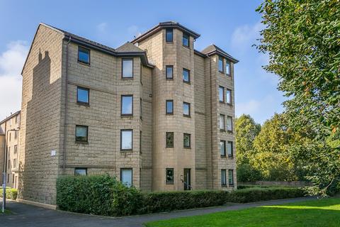 16/13 Balfour Place, Edinburgh, EH6 5DW