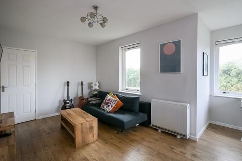 16/13 Balfour Place, Edinburgh, EH6 5DW