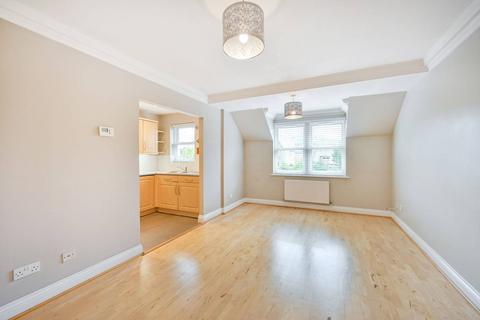 2 bedroom flat for sale, Ravens Close, Surbiton, KT6