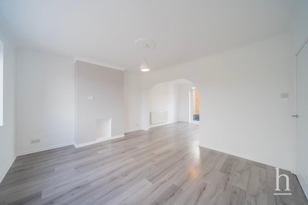 Somerset Road, West Kirby CH48 3 bed end of terrace house for sale £