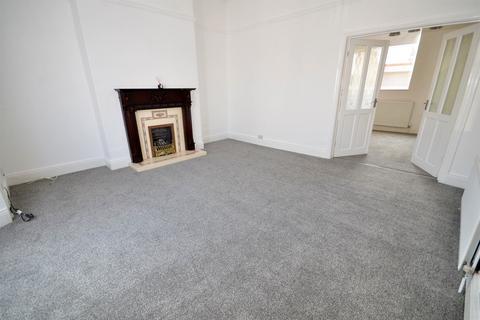 3 bedroom cottage to rent, Hartington Street, Roker