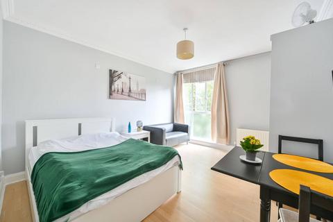 1 bedroom flat for sale, Hallfield Estate, Bayswater, London, W2