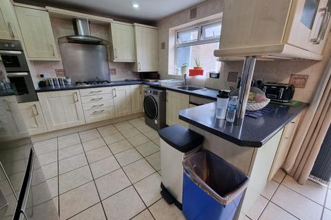 3 bedroom detached house for sale, Lanesborough Road, Leicester, LE4