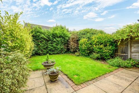 3 bedroom semi-detached house for sale, Stonebanks, Walton-on-Thames, KT12