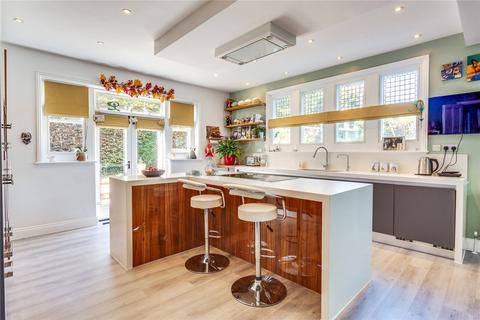 4 bedroom link detached house for sale, Church Road, Berkshire RG7