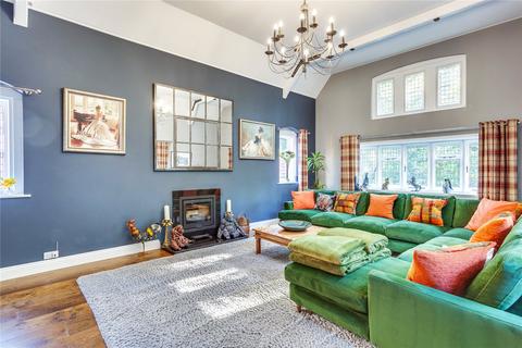 4 bedroom link detached house for sale, Church Road, Berkshire RG7